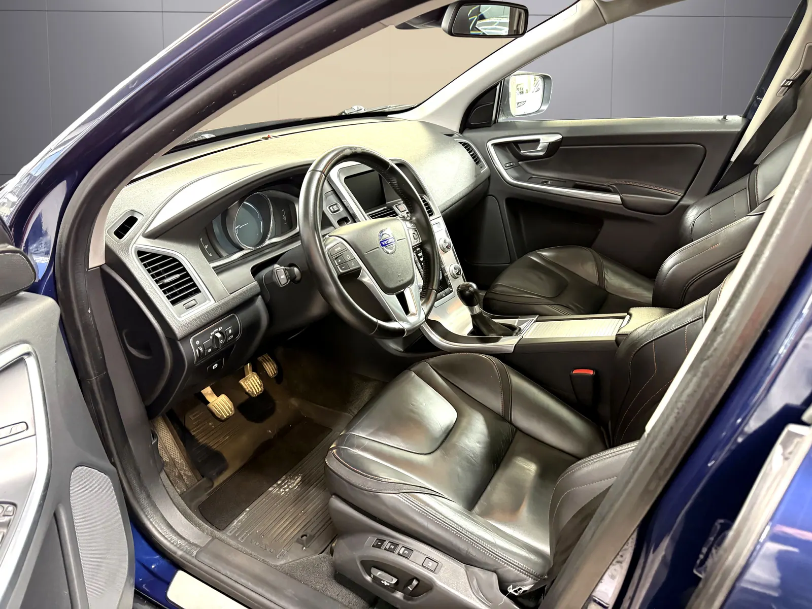 Volvo XC60 Ocean Race Business Edition Pro – bild 9