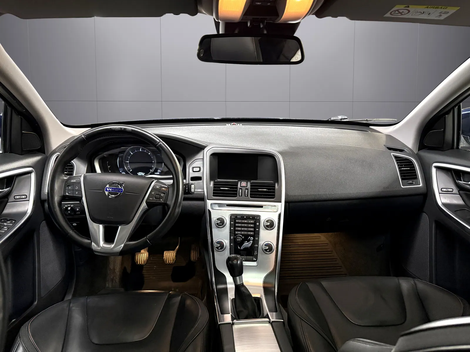 Volvo XC60 Ocean Race Business Edition Pro – bild 11