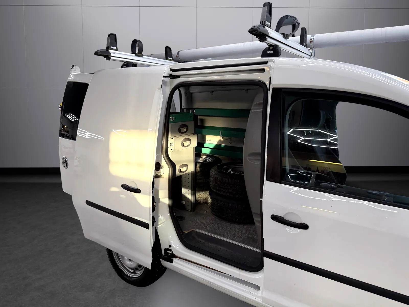 Volkswagen Caddy Skåpbil 2.0 TDI DPF 4Motion Manuell Euro 5 – bild 9