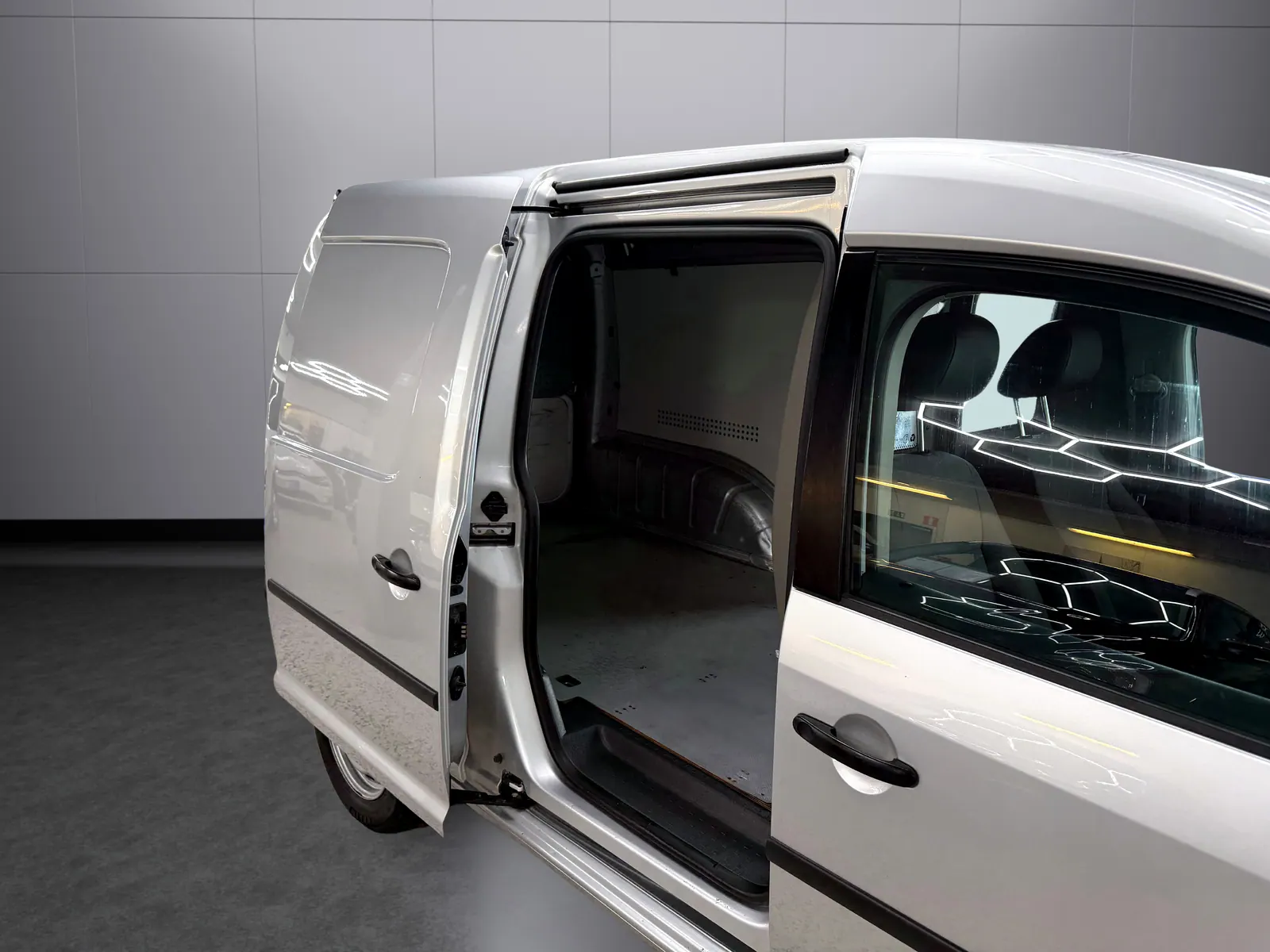Volkswagen Caddy Maxi Panel Van 2.0 TDI DPF 4Motion Manuell Euro 5 – bild 12