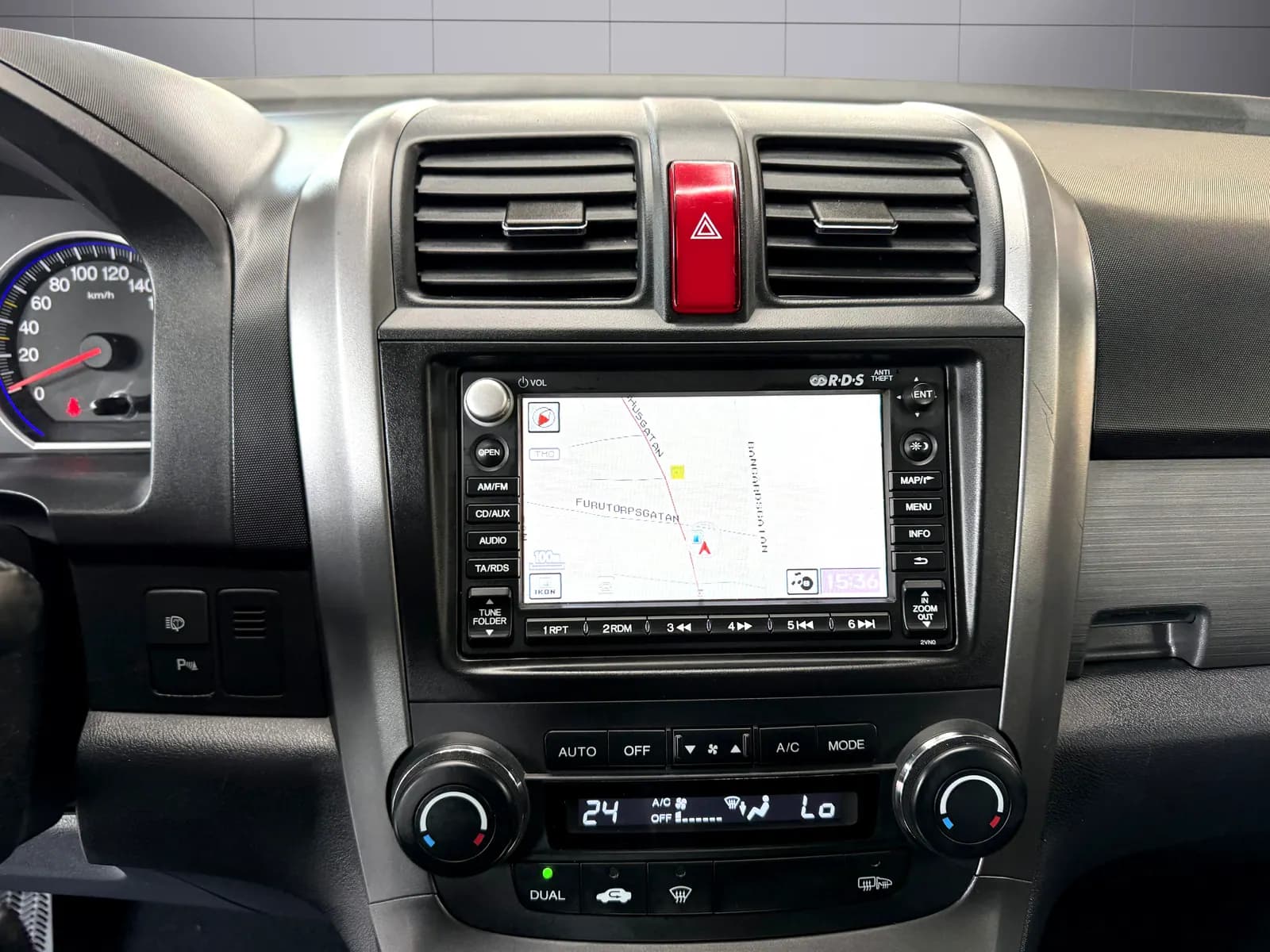Honda CR-V 2.0 i-VTEC 4WD Manuell Euro 5 – bild 8