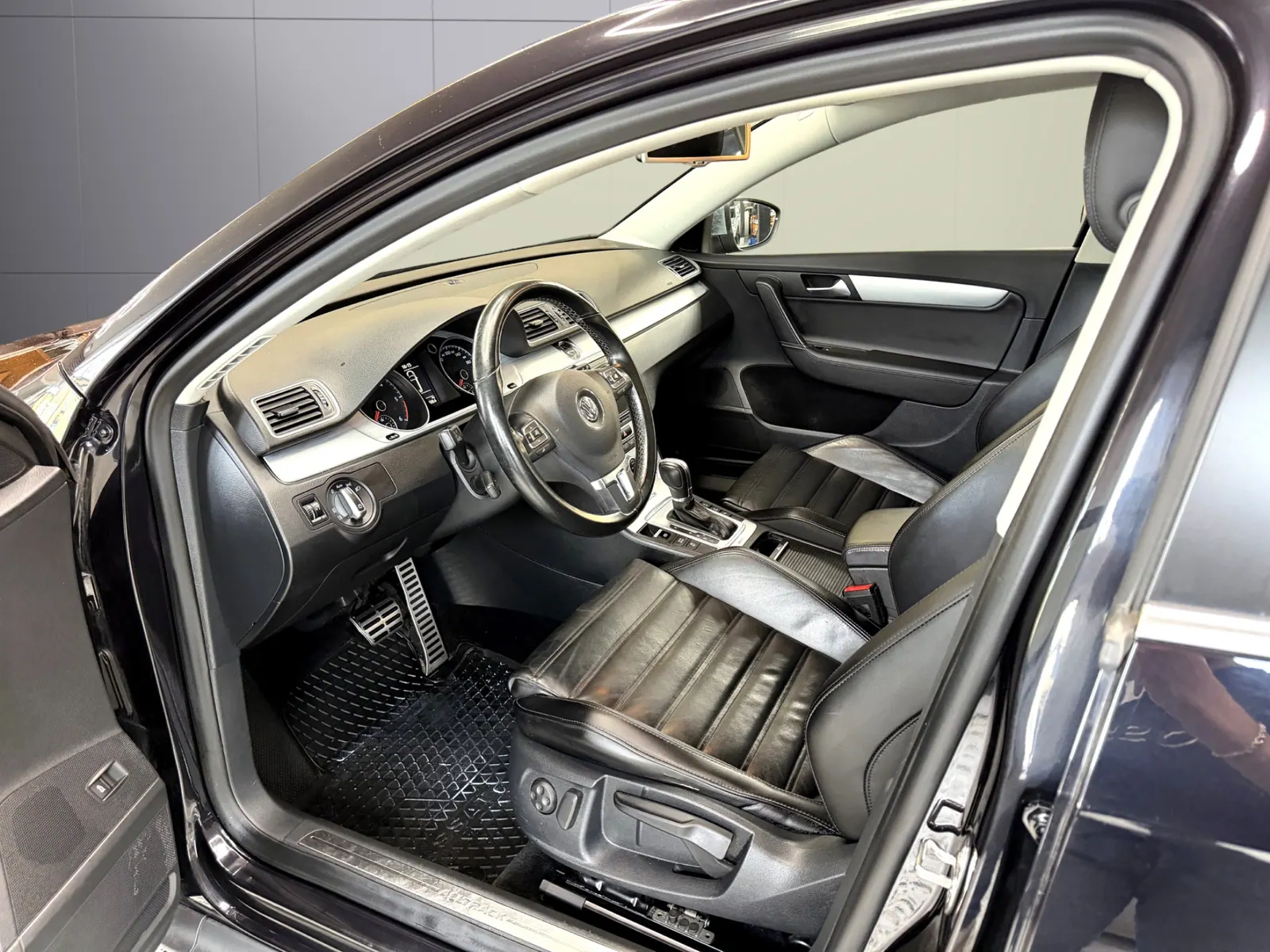 Volkswagen Passat Alltrack 2.0 TDI DPF BMT 4Motion DSG Sekventiell Euro 5 – bild 9